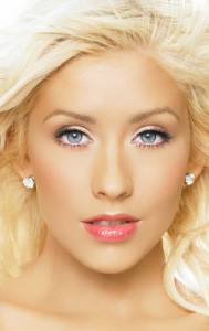   / Christina Aguilera