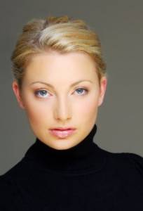 ����� ���� Carla Mooney