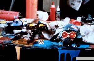        / *batteries not included (1987)