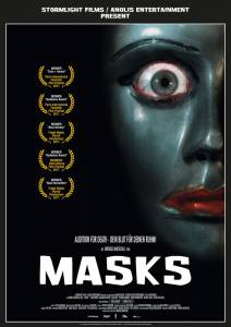    / Masks 