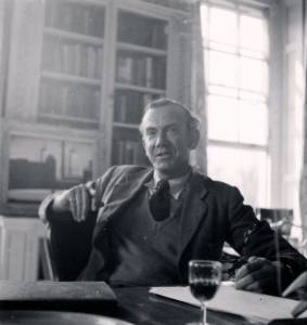  Dangerous Edge: A Life of Graham Greene - Dangerous Edge: A Life of Graham Greene 